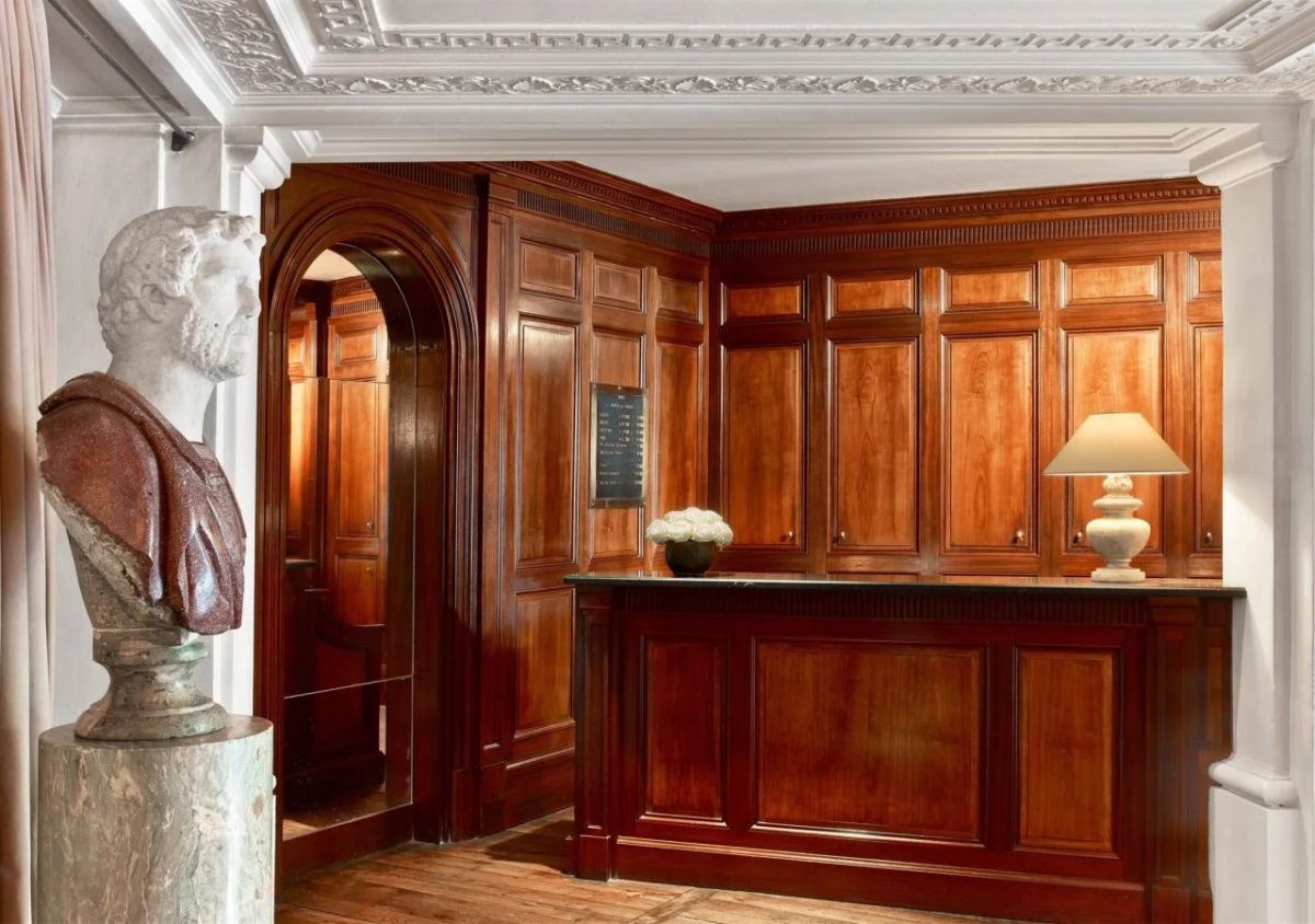 Le Dokhan’s Paris Arc de Triomphe, a Tribute Portfolio Hotel