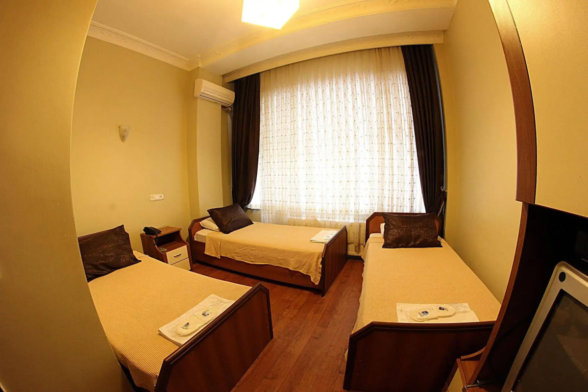 Paradise Hotel