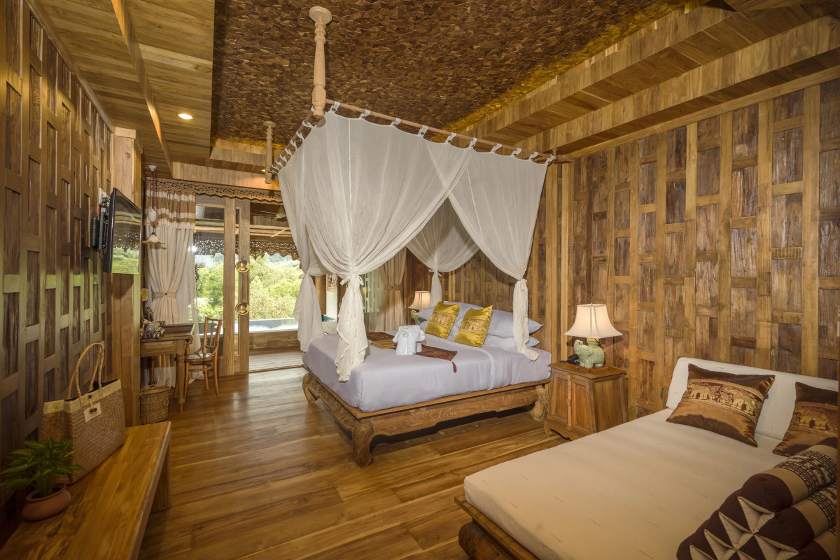 Курортный отель Santhiya Tree Koh Chang Resort