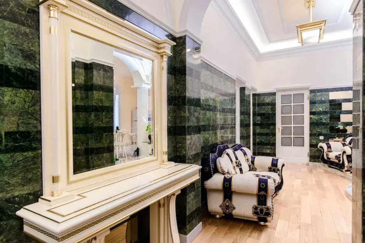 Апартаменты «Funny Dolphins Москва-сити»