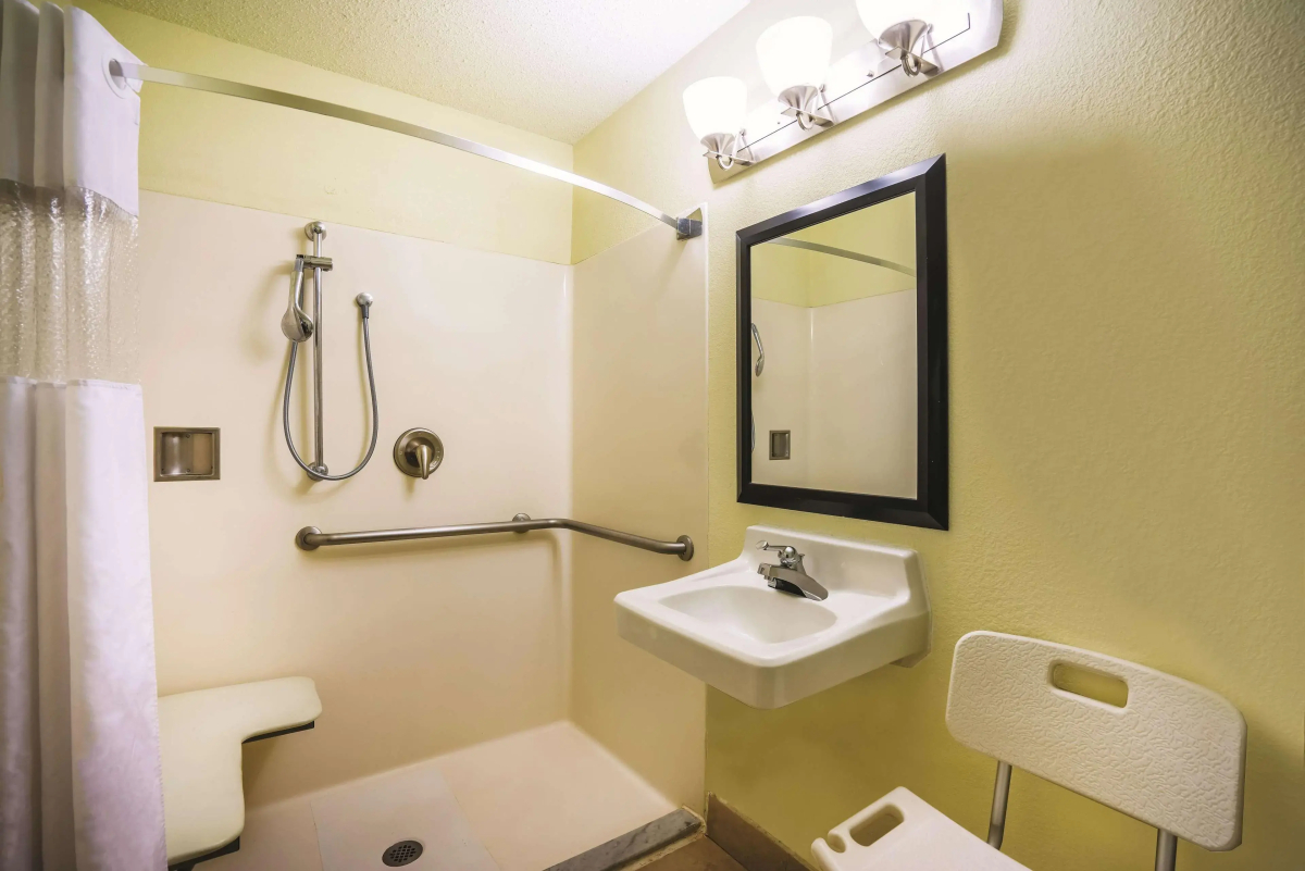 Garner Hotel Glen Burnie BWI Airport Area by IHG