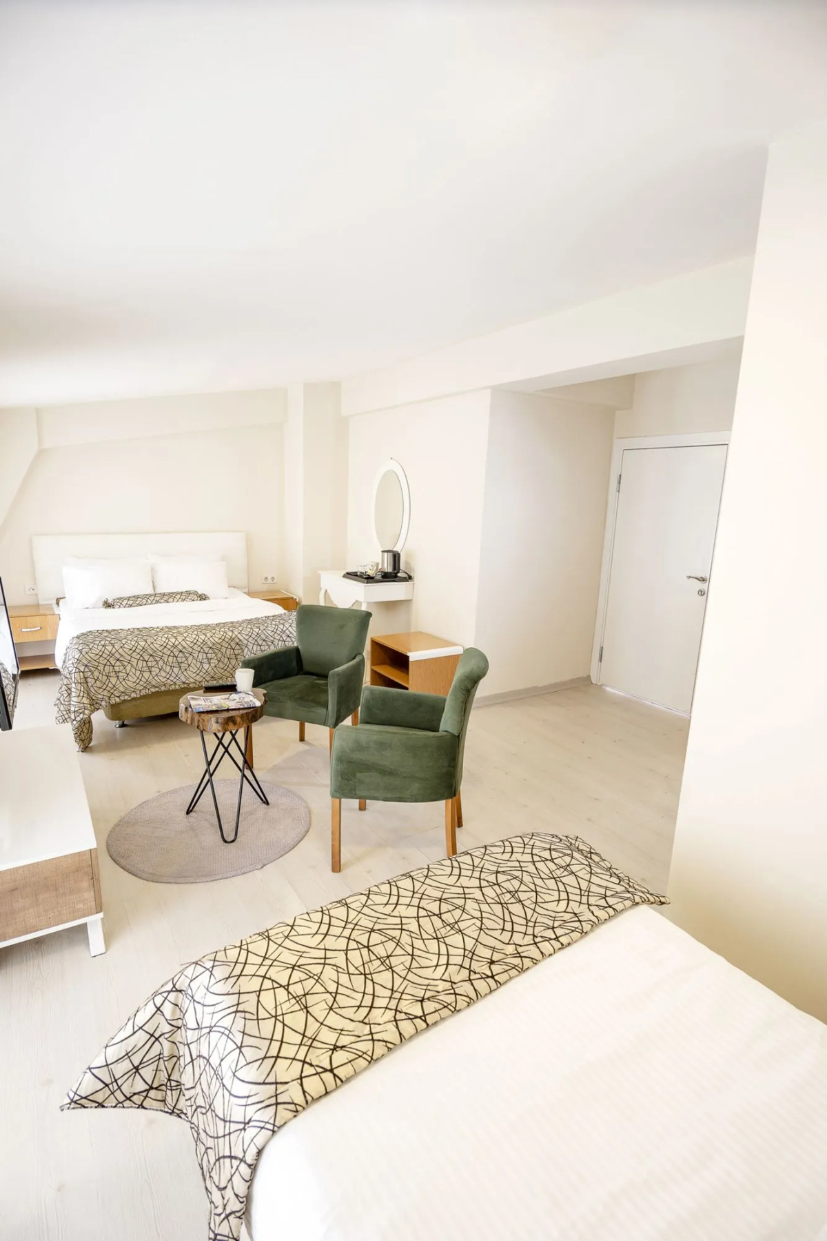 The Corner Inn Hotels By Suit