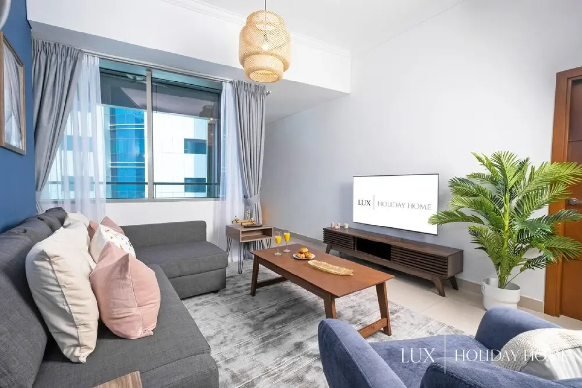 LUX - Marina Ocean View Suite 1