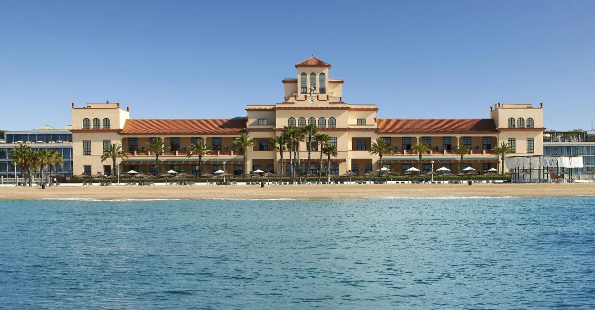 Le Meridien Ra Beach Hotel & Spa