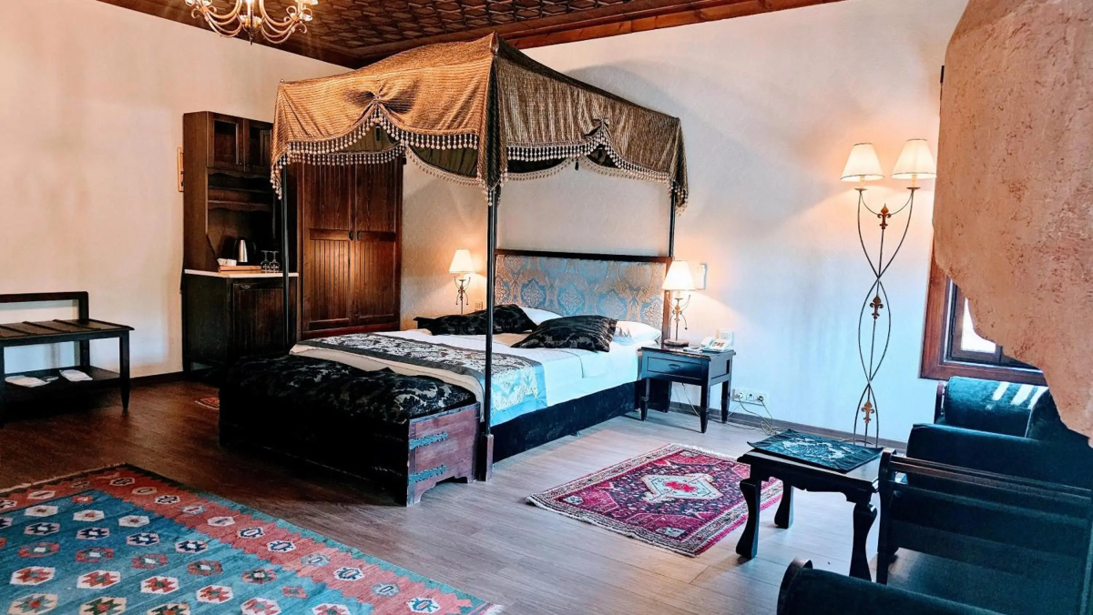 Otanti̇k Club Hotel & Spa