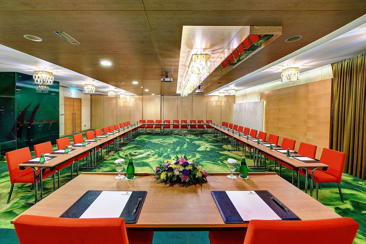 Al Khoory Executive Hotel