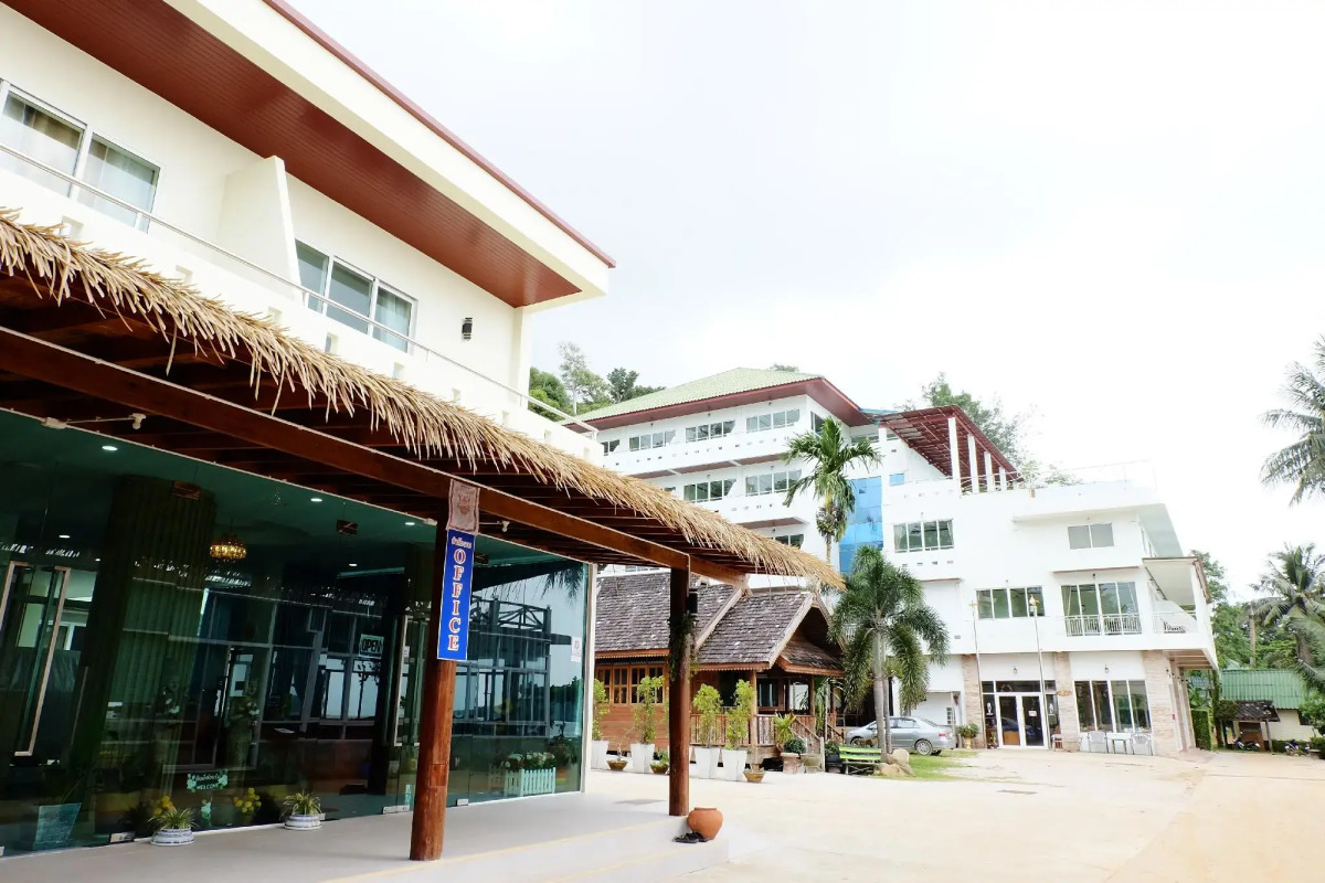 Mam Kai Bae Beach Resort