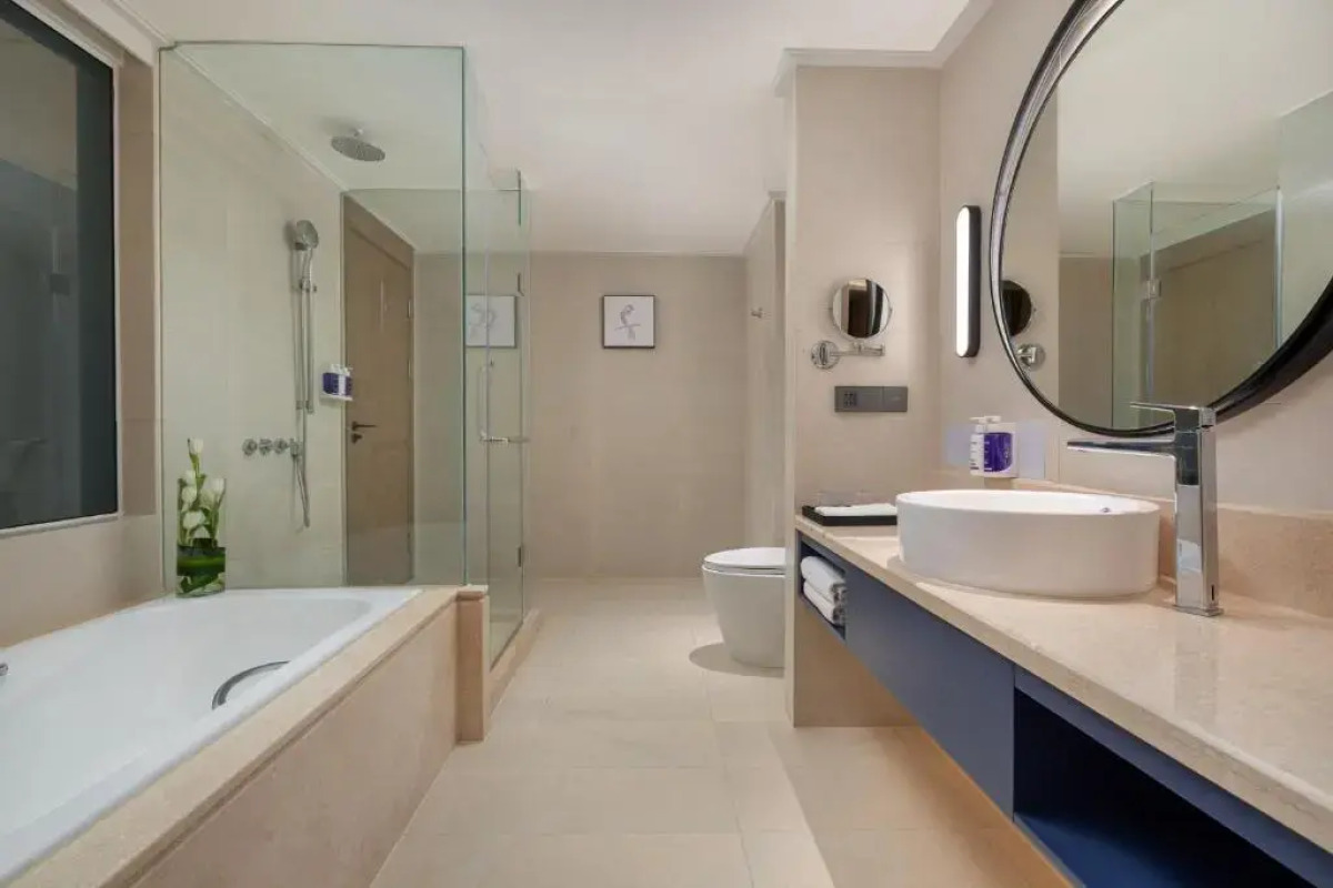 voco Guangzhou Shifu by IHG