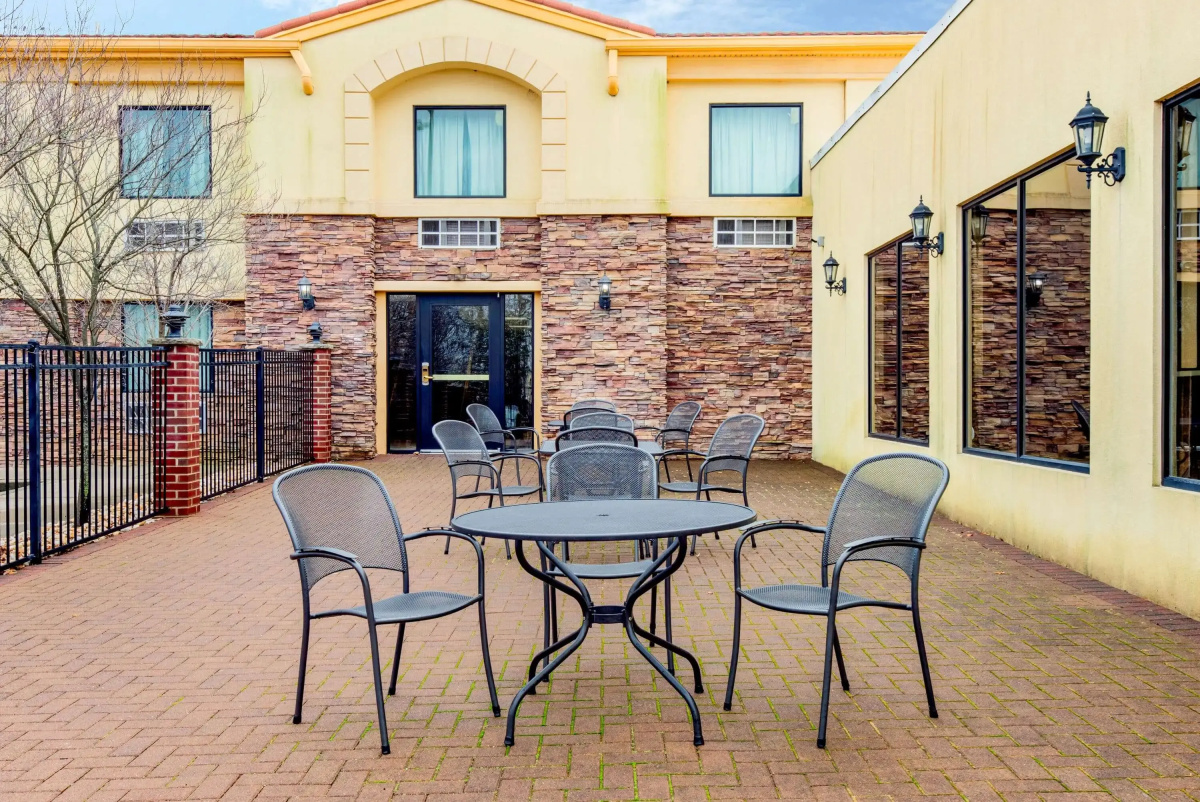 La Quinta Inn by Wyndham West Long Branch/NJ Shore Area