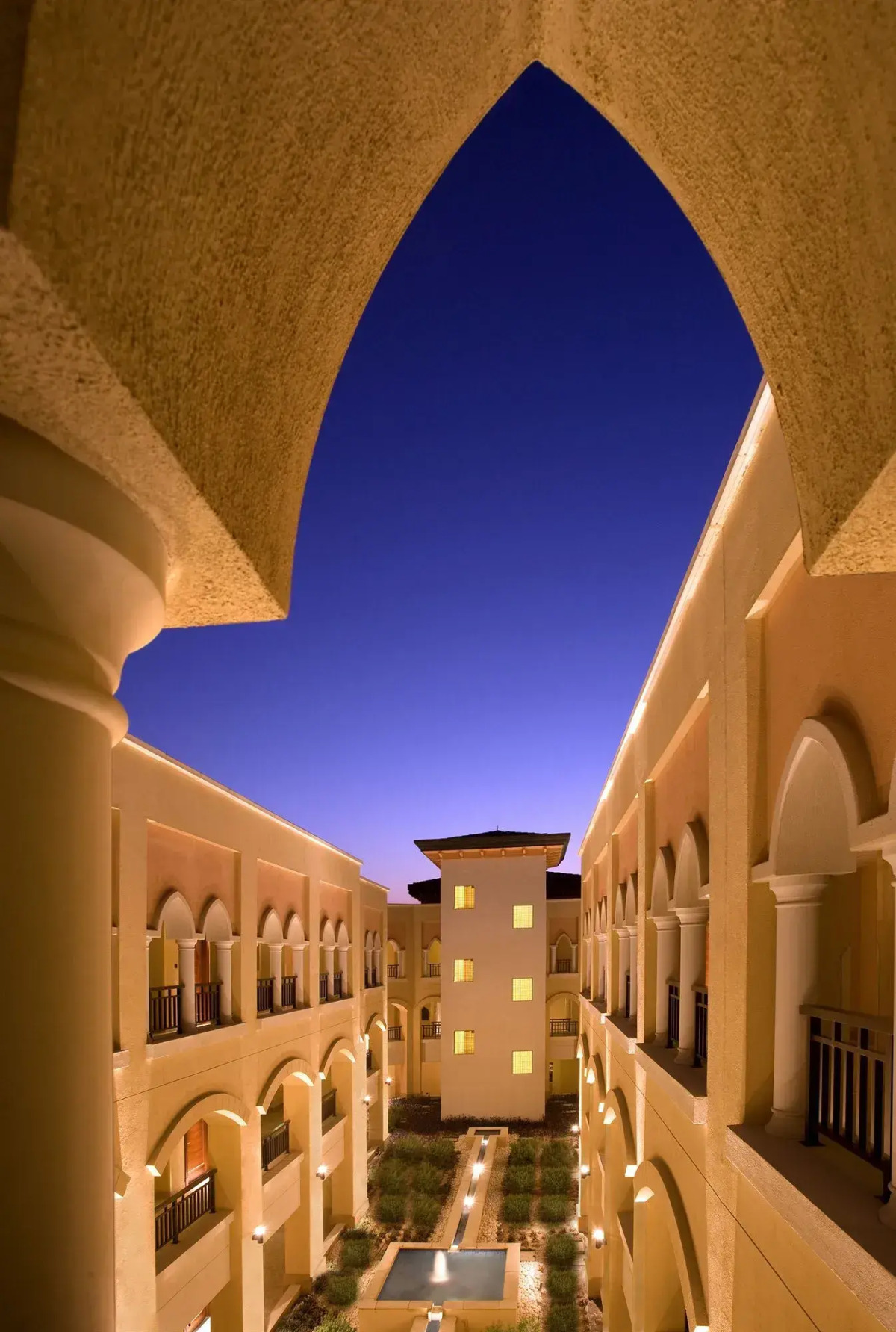 Shangri-La Hotel Apartments Qaryat Al Beri