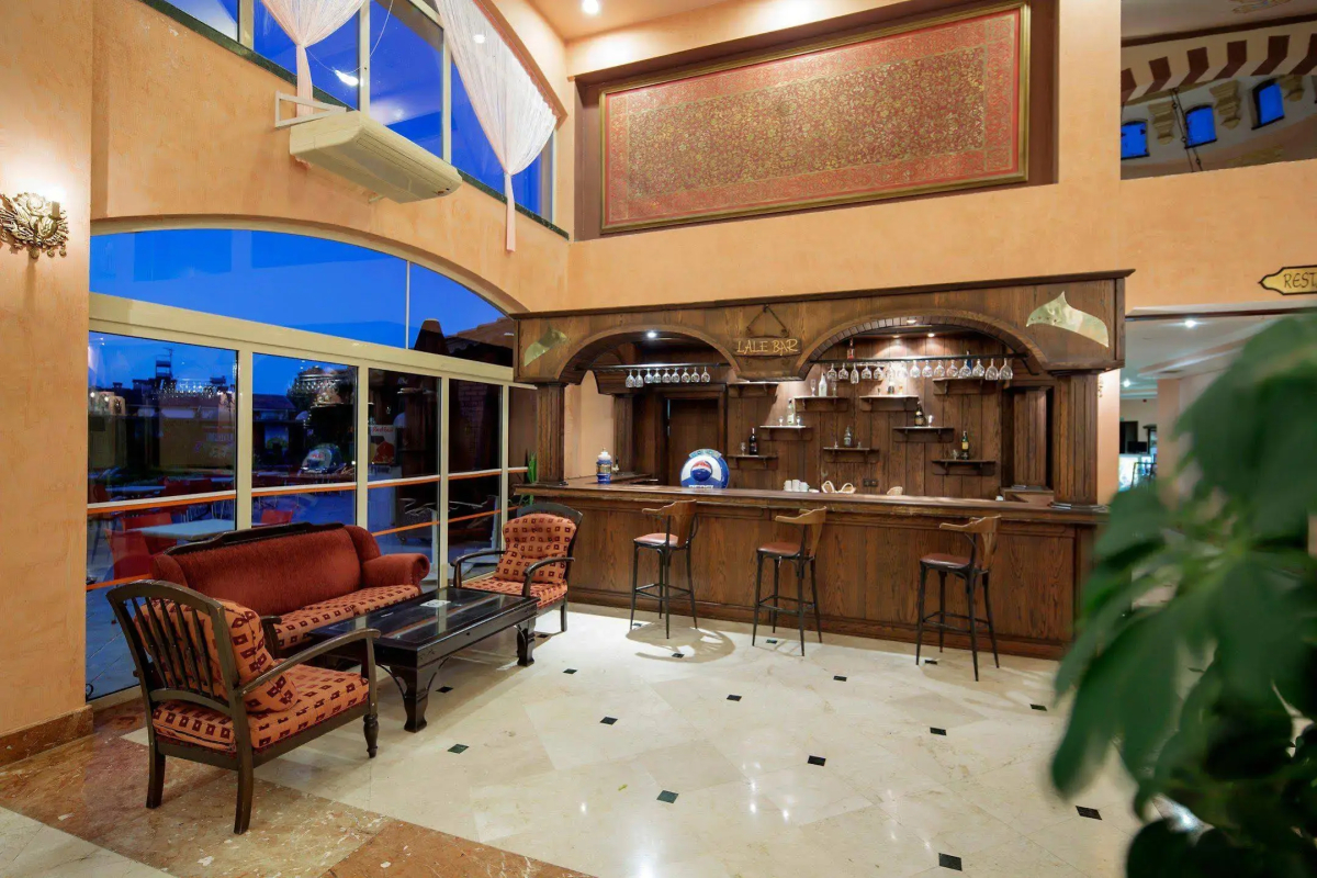 Larissa Sultan's Beach