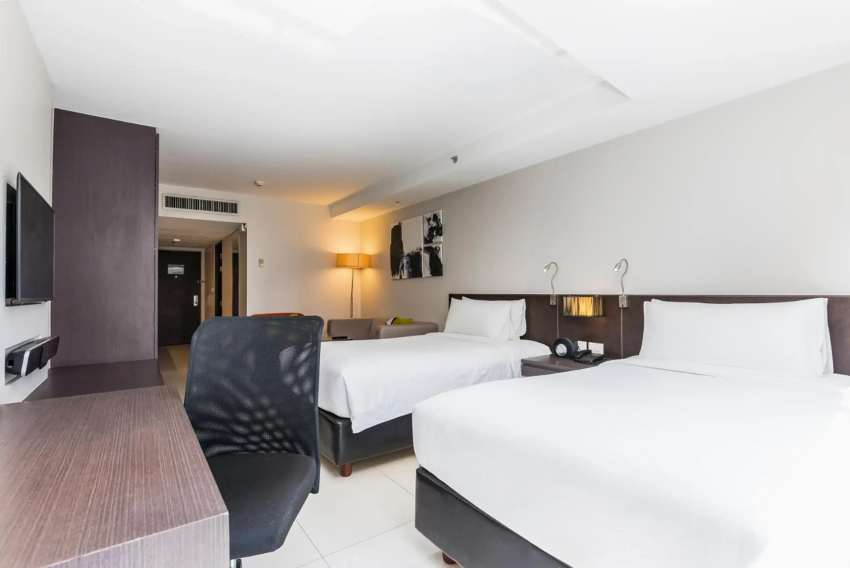 Отель Maitria Sukhumvit 18 Bangkok – A Chatrium Collection