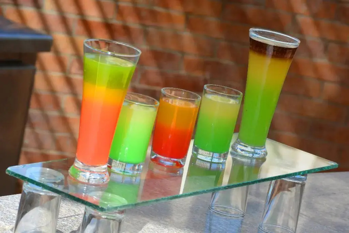 Hawaii Riviera Club Aqua Park - Families and Couples Only