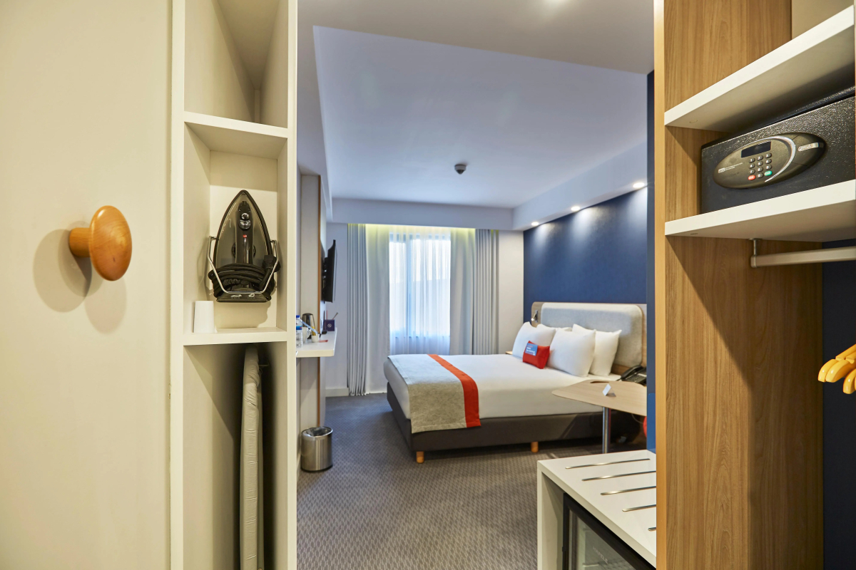 Holiday Inn Express Istanbul - Atakoy Metro by IHG