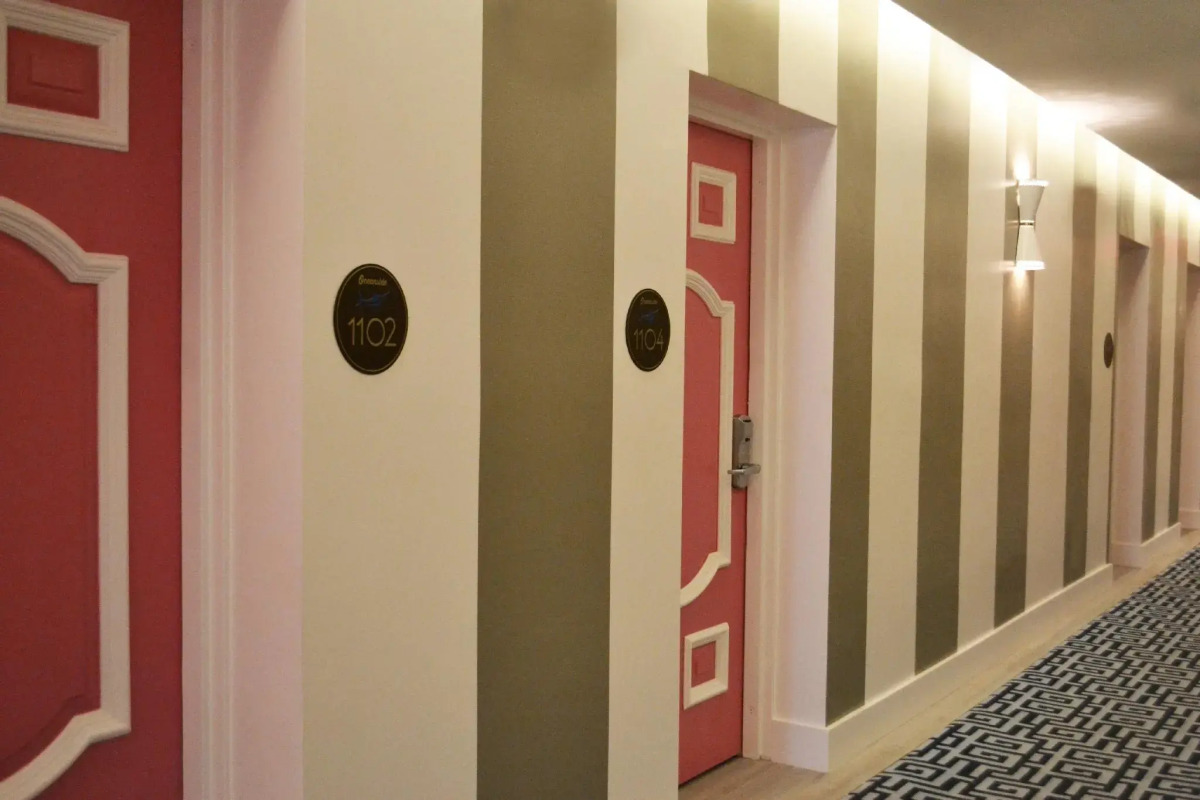 Oceanside Hotel and Suites