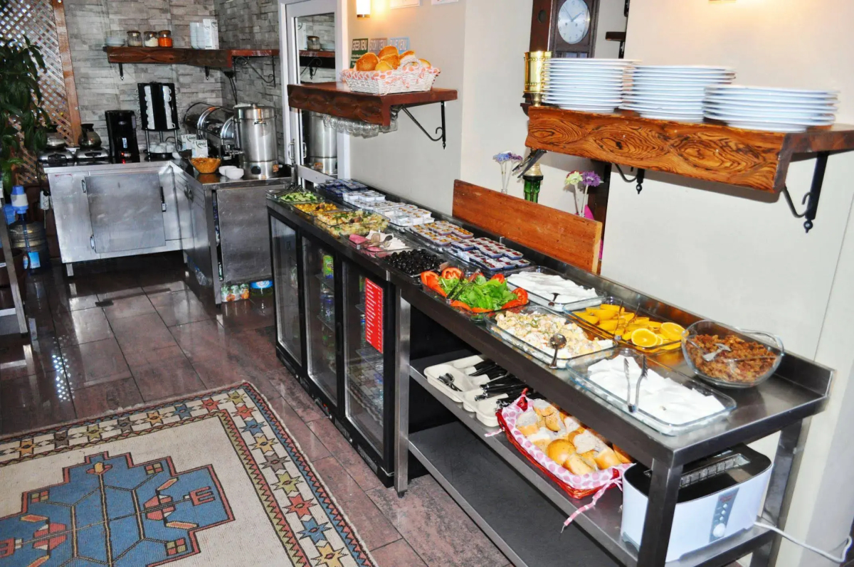 Antique Hostel 