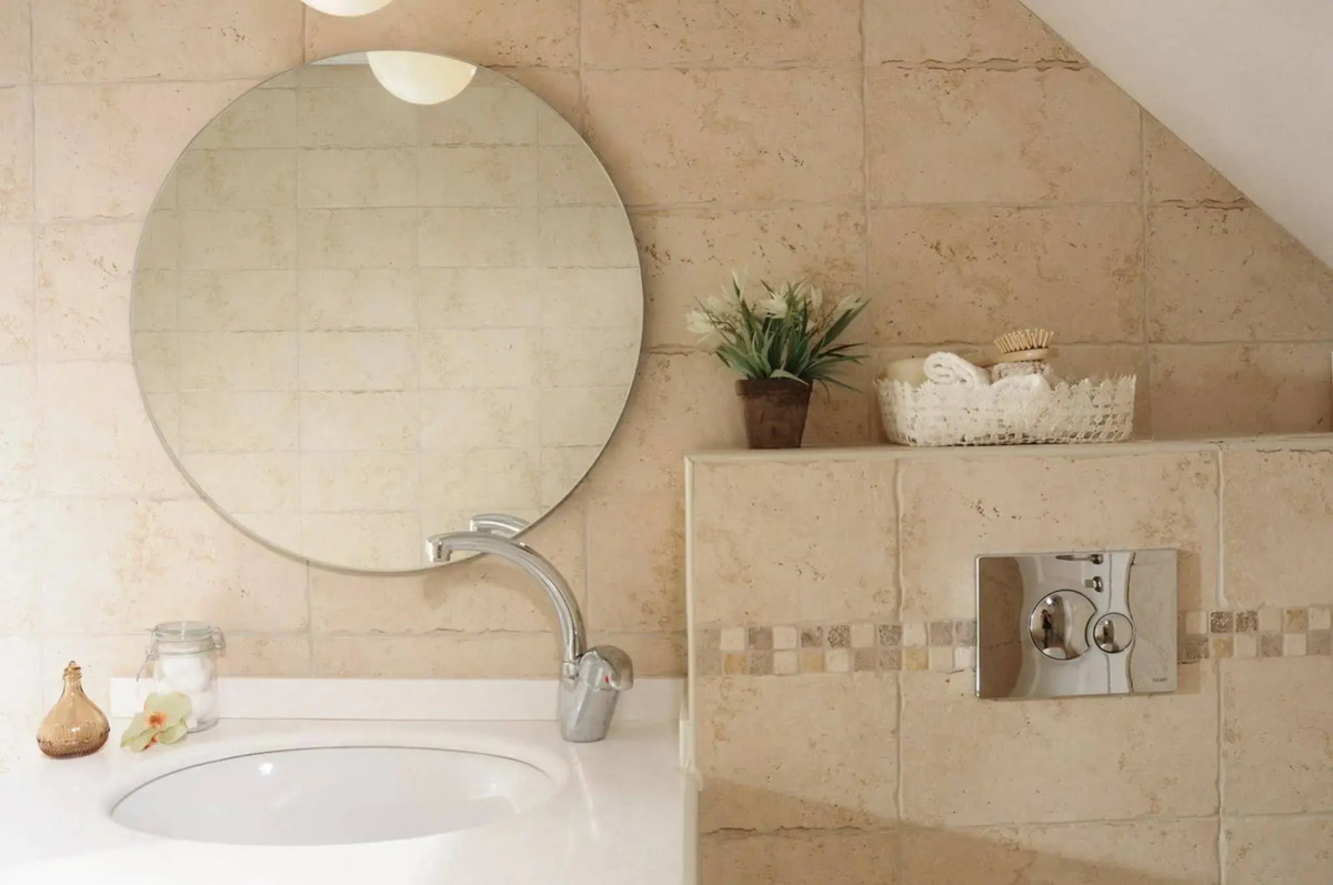 Dizengoff Suites Hotel