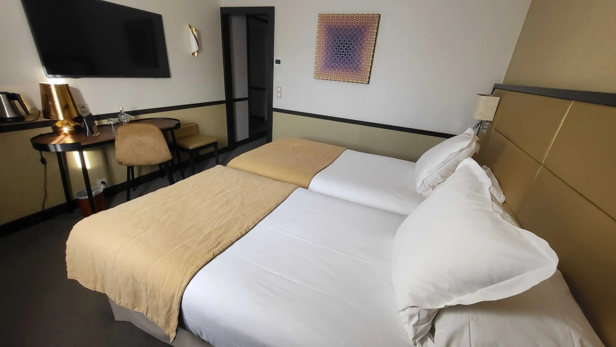 Hotel Paris Neuilly