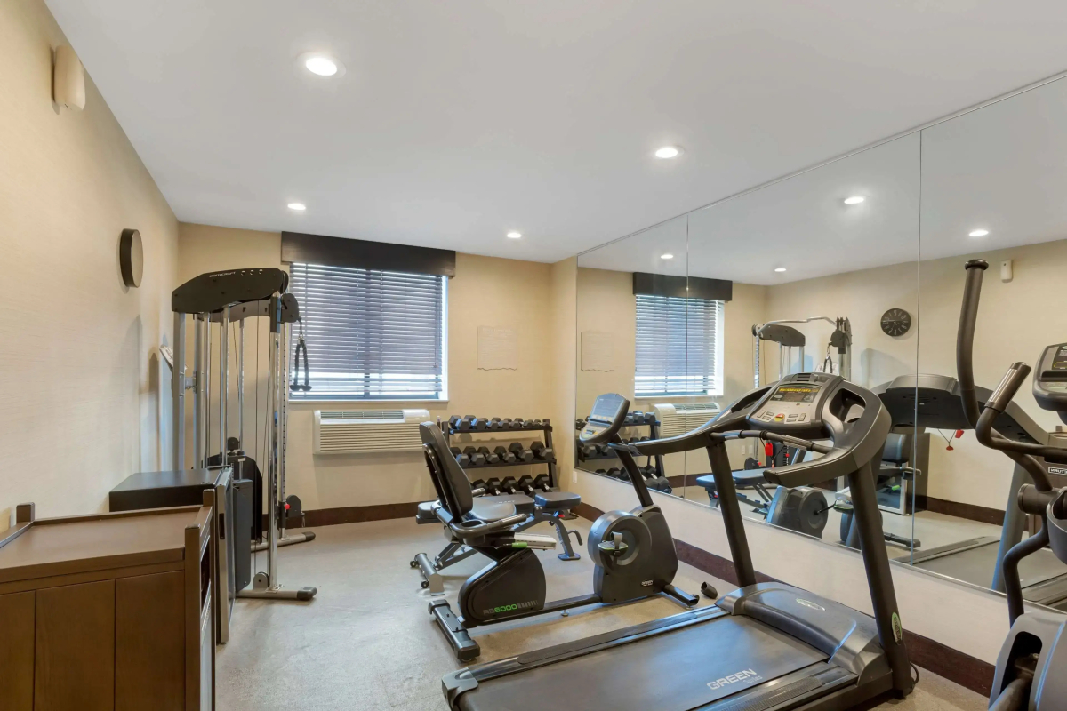 Best Western Plus Plaza Hotel