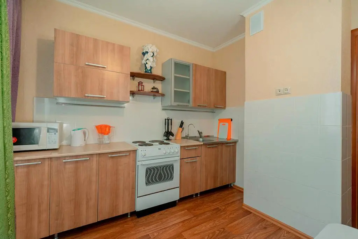 Пять звезд на Спортивная