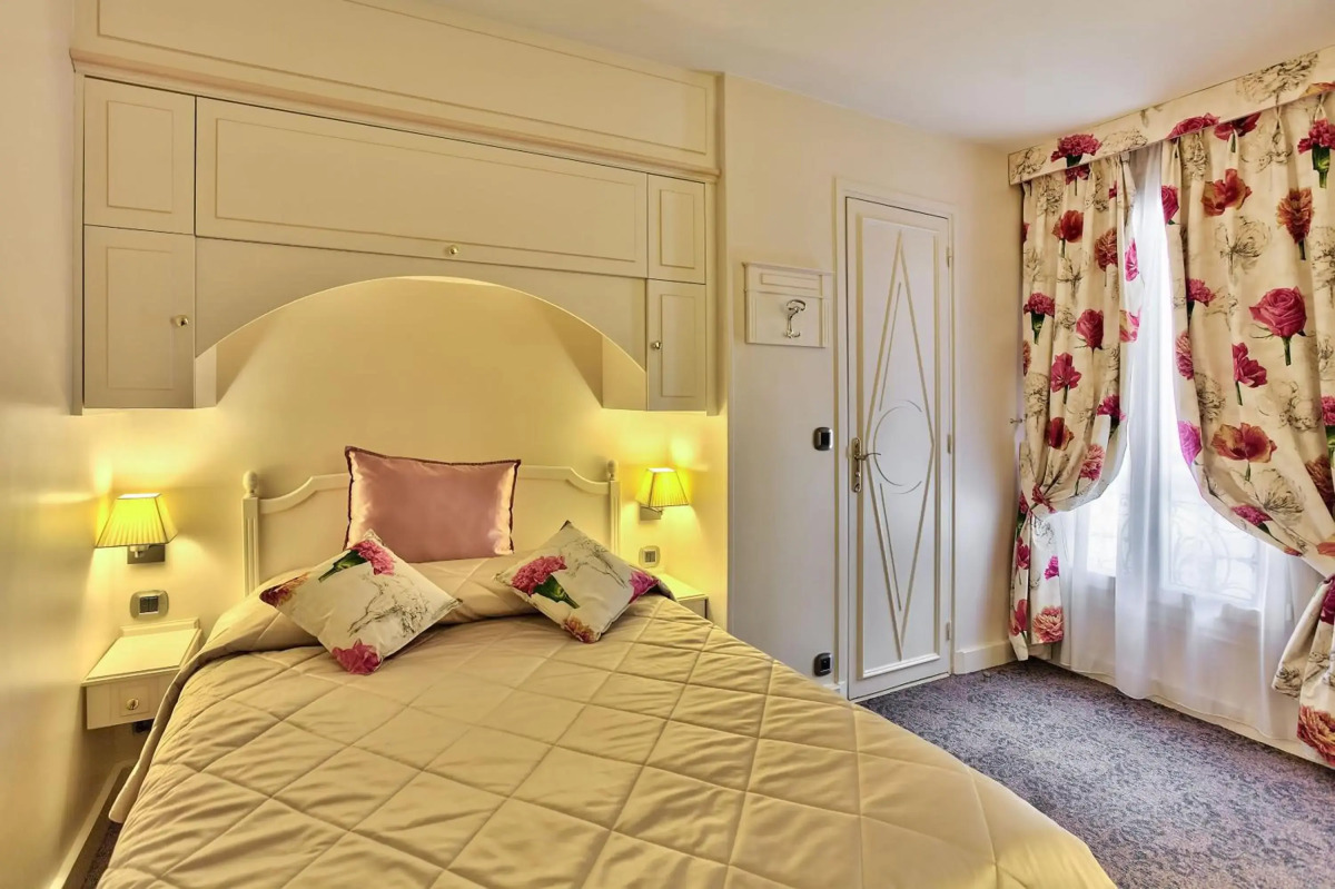 Hotel Queen Mary Paris