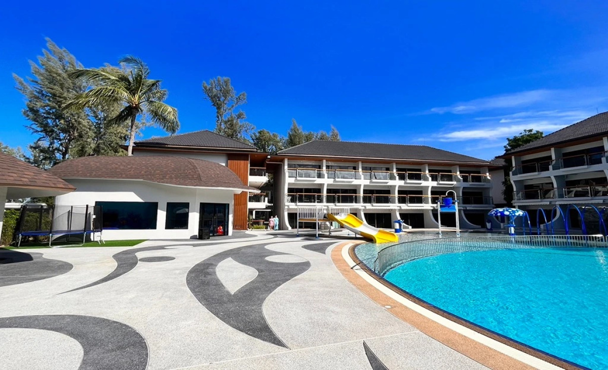Курортный отель Amora Beach Resort Phuket