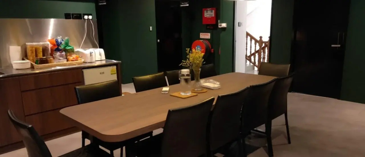 Wink @ Mosque Street