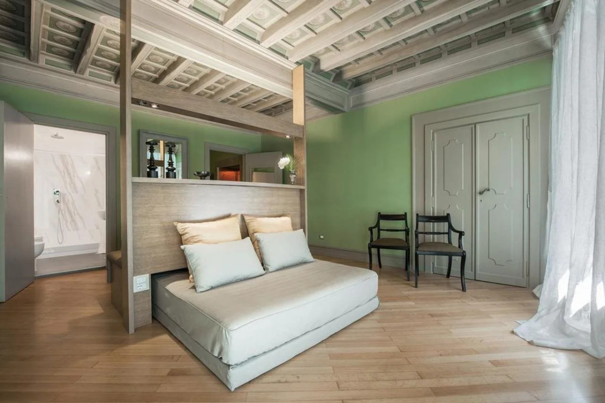 Raffaello Charmsuite