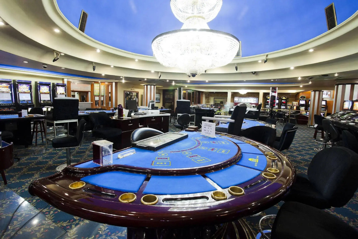 Dome Hotel