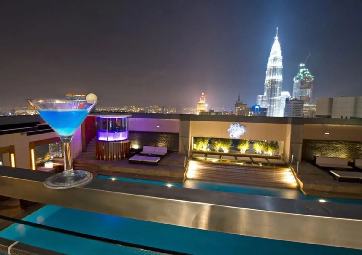 Pacific Regency Hotel Suites