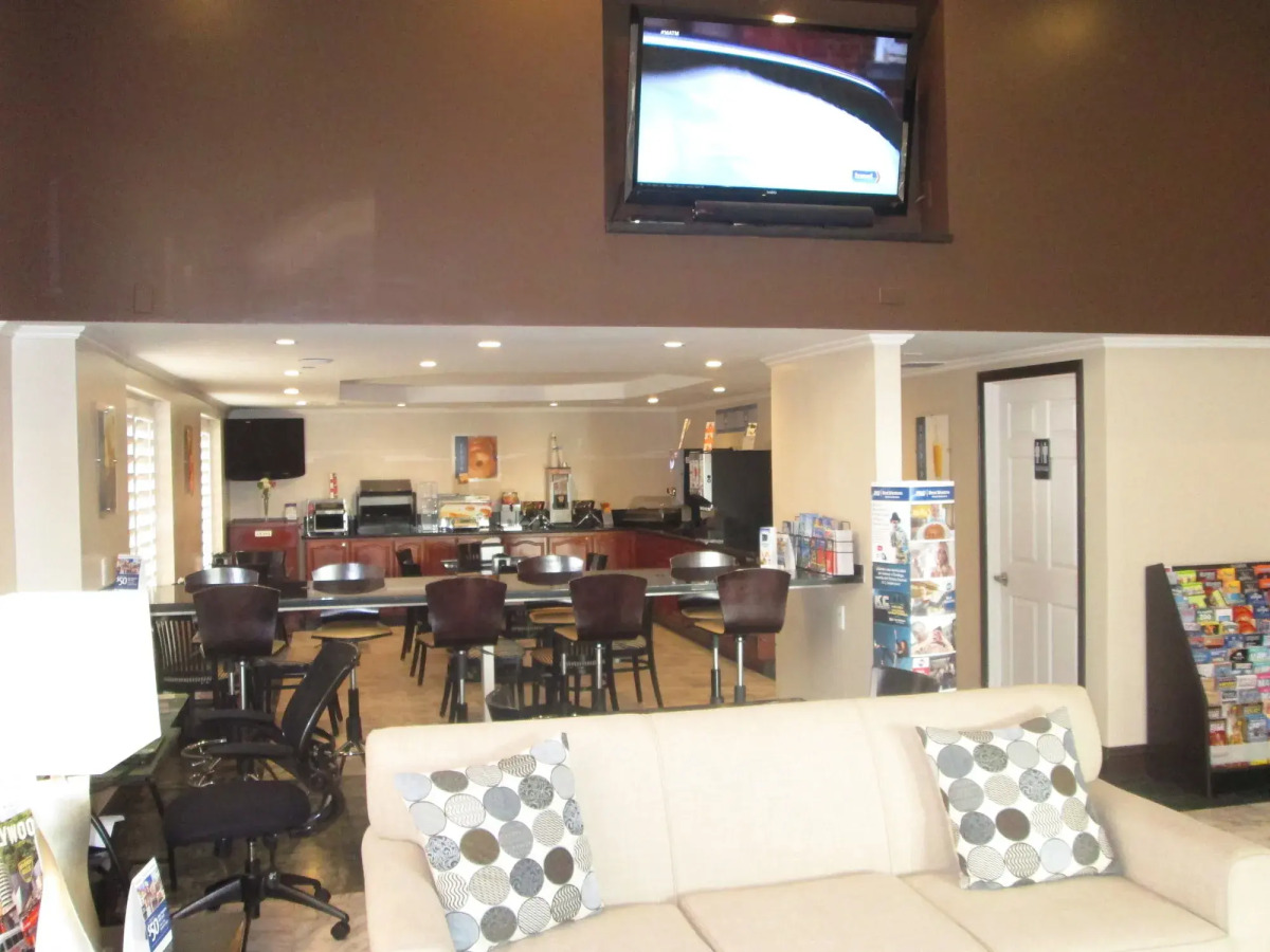 Best Western Pasadena Royale Inn & Suites