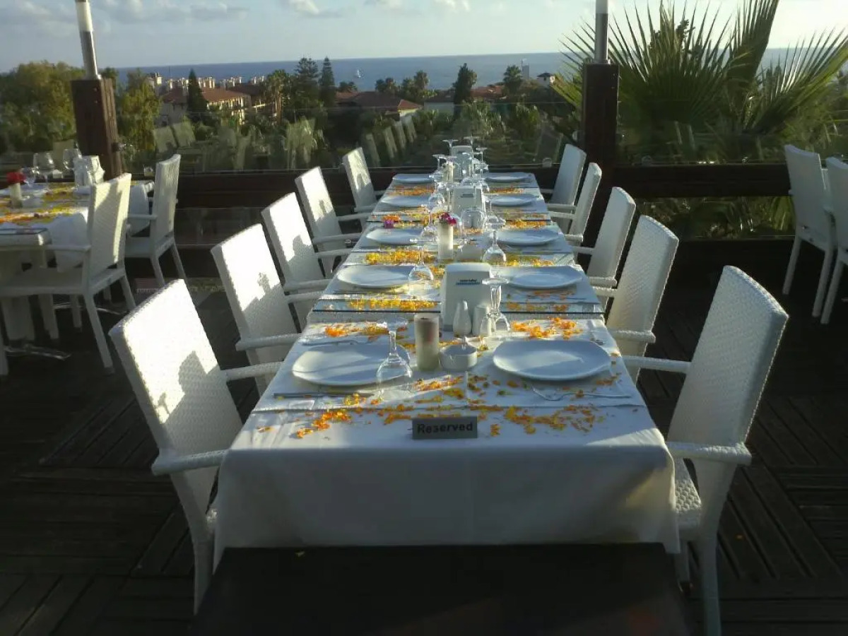 Joker Side Hill Suite Hotel