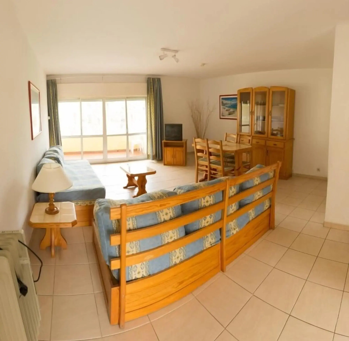 Parque Mourabel, Oasis Village, Pe do Lago