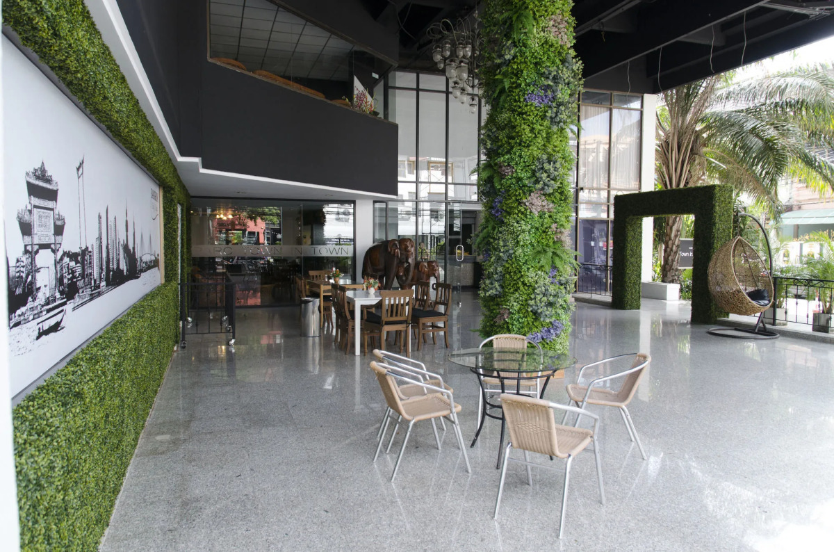 Town In Town Garden Resort