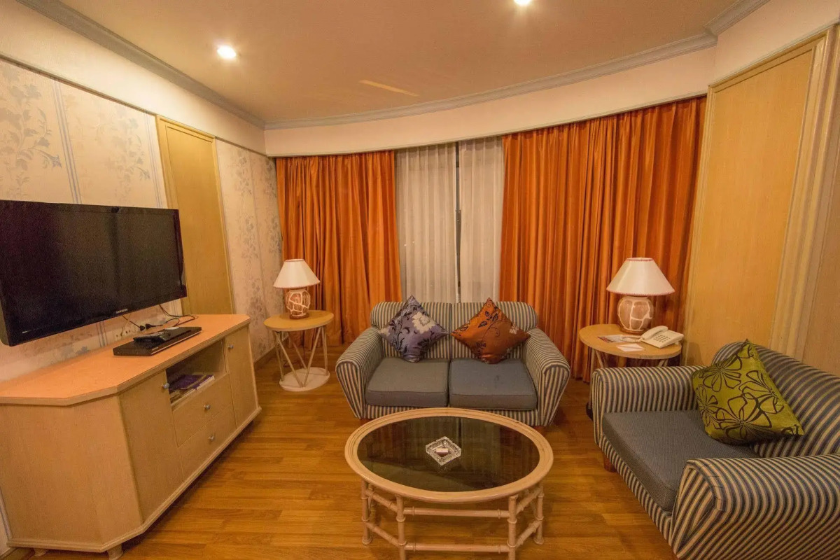 Town In Town Hotel Bangkok