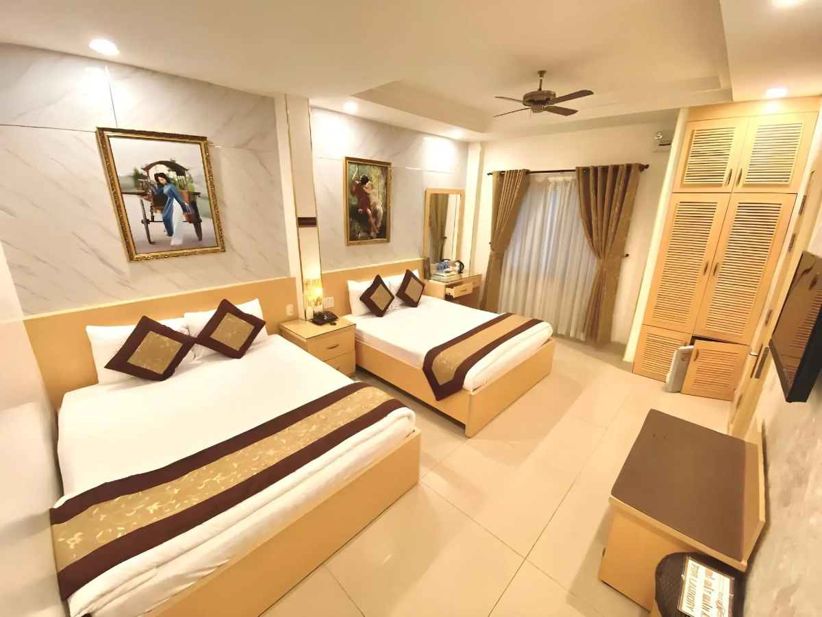 Tulip Hotel 2