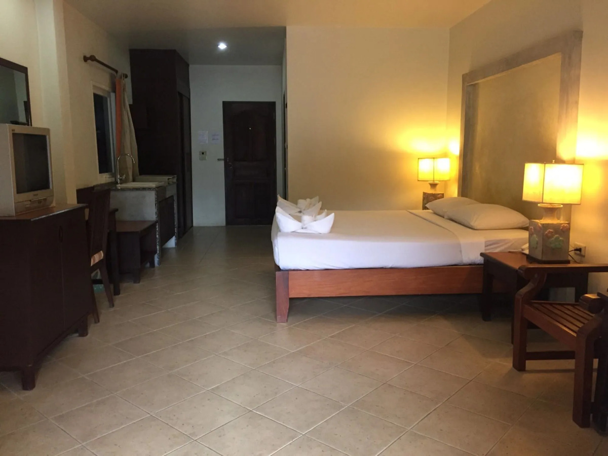 East Sea Paradise Hotel