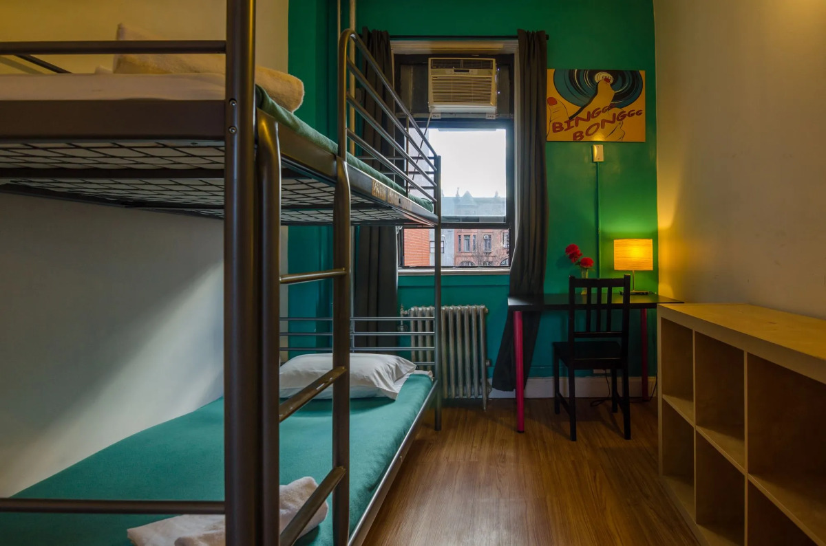 Jazz on the Park Hostel