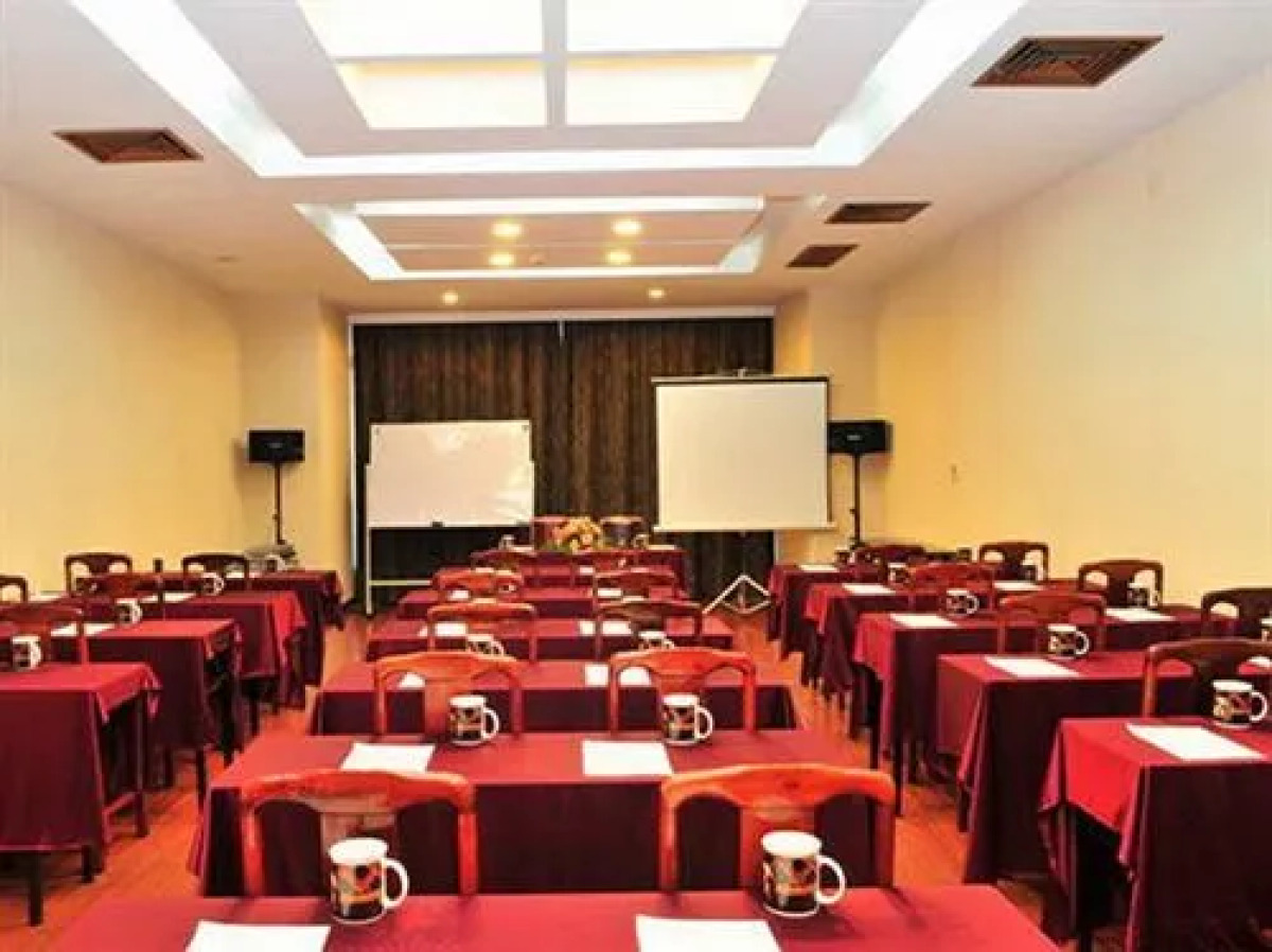 Yingfeng Business Hotel