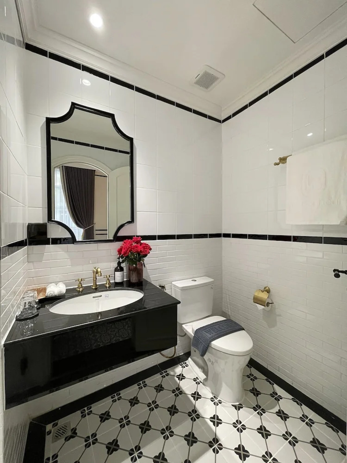 Le Bonheur Hotel