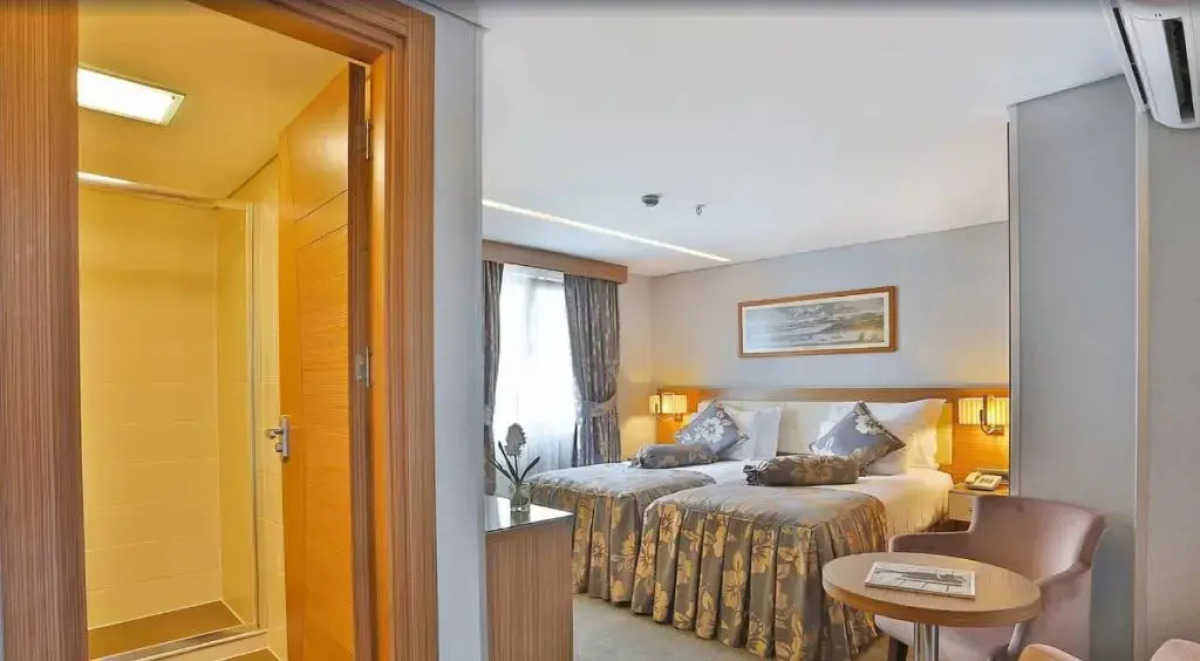 Momento - Special Class