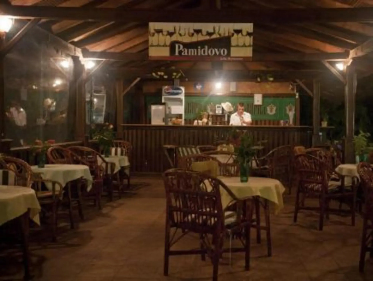 Sunny Varshava Hotel