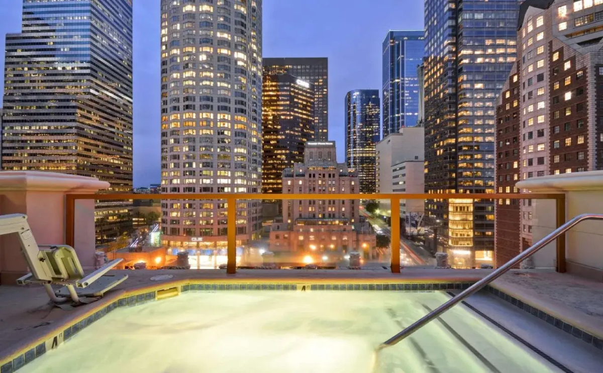 Hilton Checkers Los Angeles