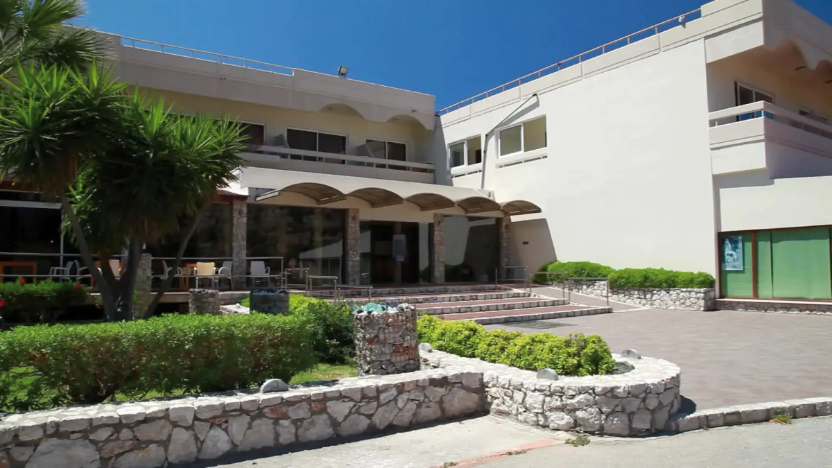 Delfinia Resort