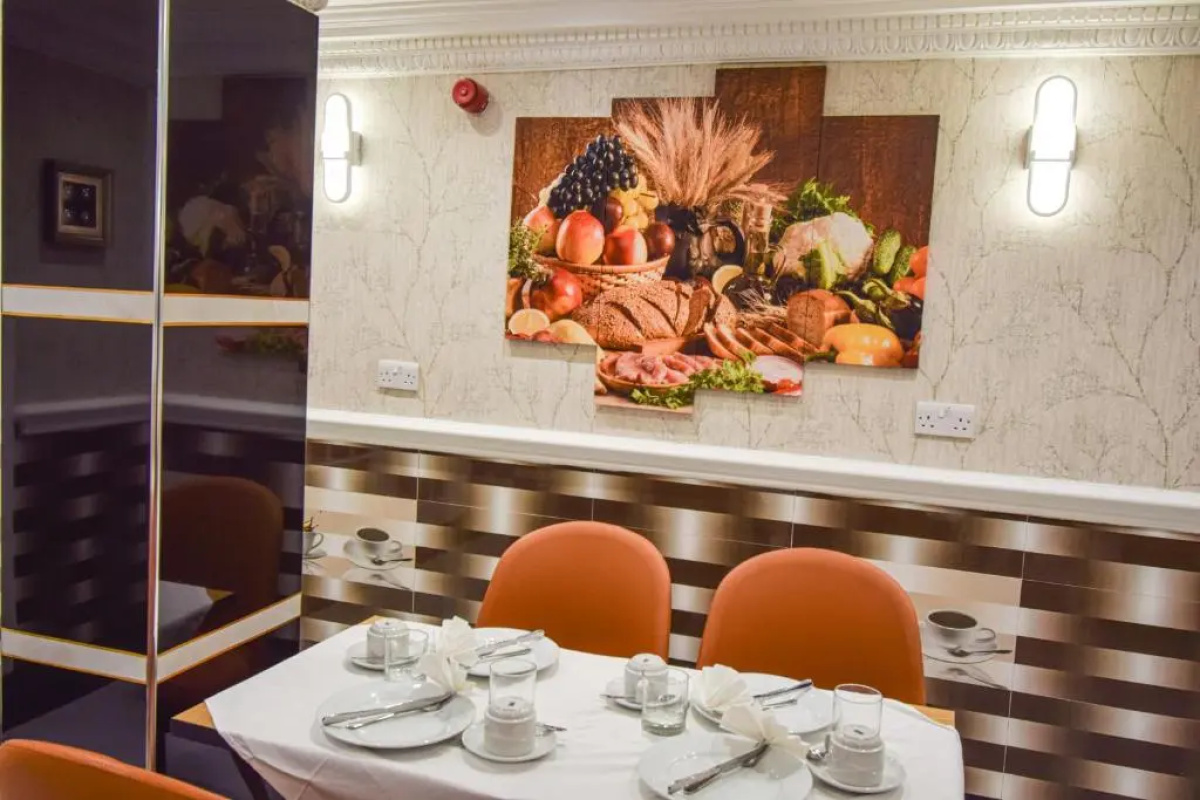 Pembridge Palace Hotel