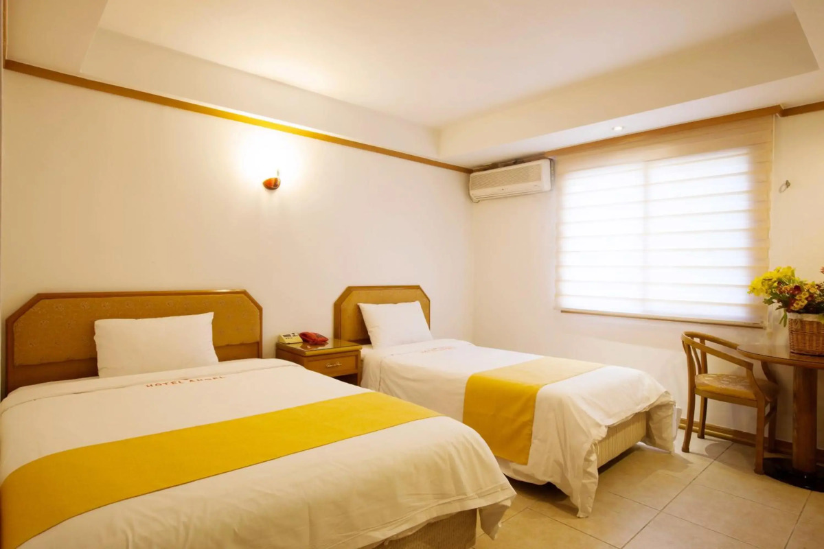 Angel Hotel