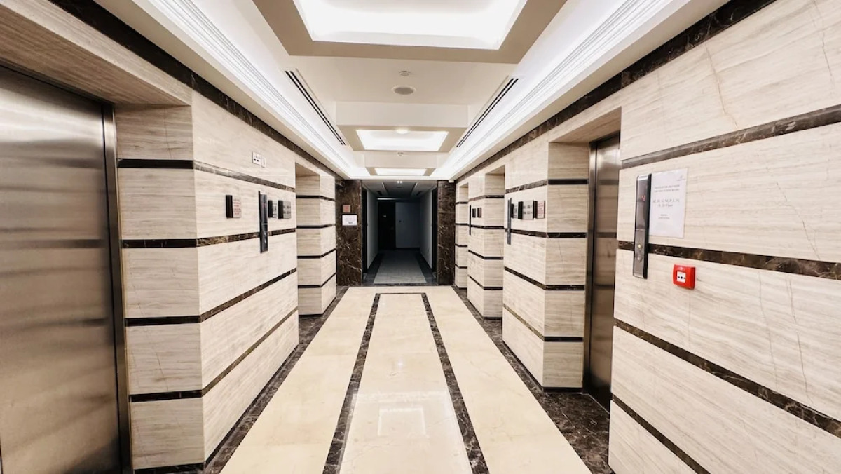 Luxury Spacious Apartment Near Downtown with Balcony and Free Parking by Belvilla