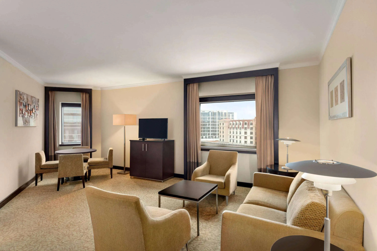 Ramada Plaza by Wyndham Dubai Deira