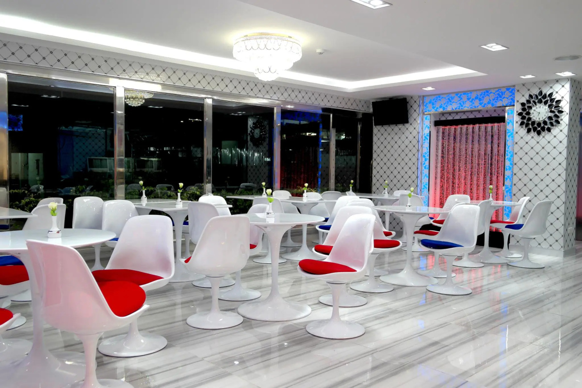 Top High Airport Link Hotel