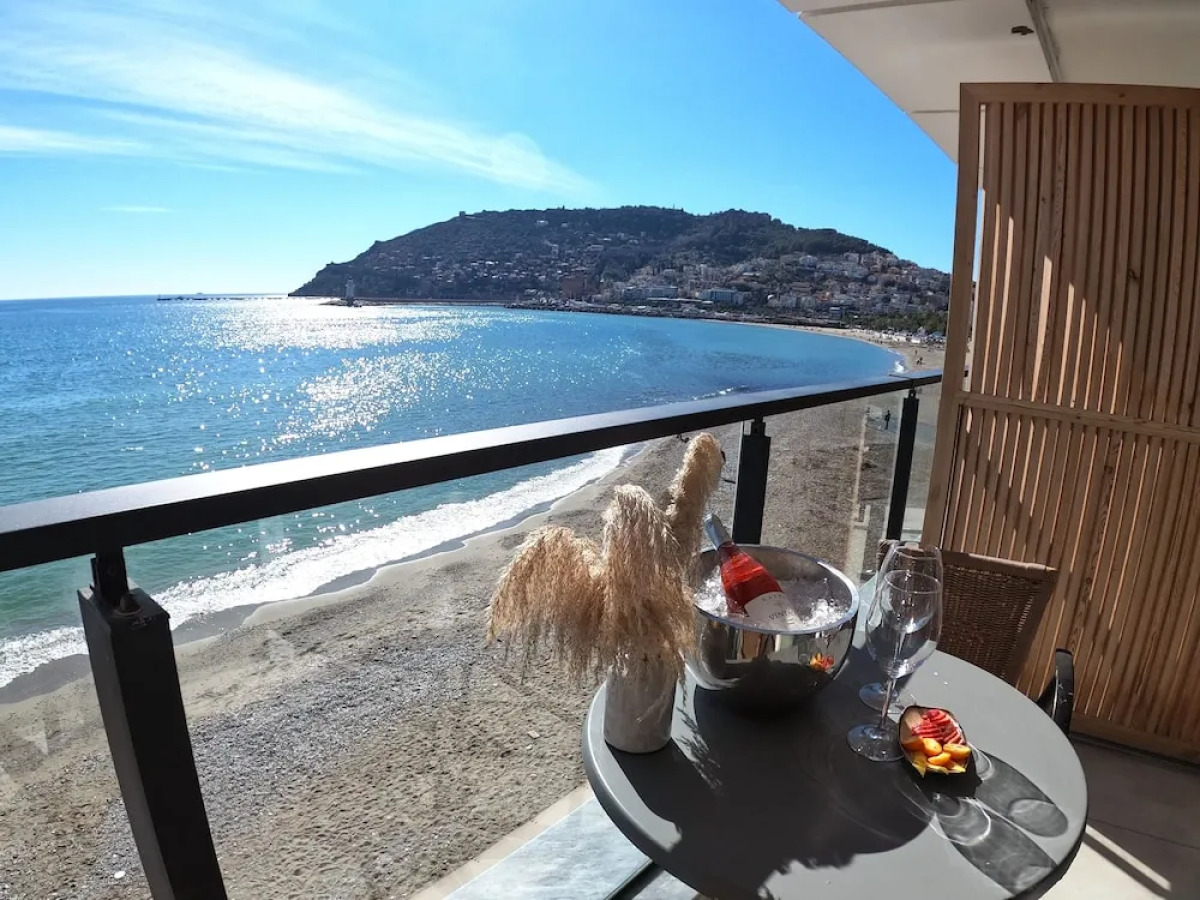 Sun Hotel By En Vie Beach